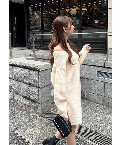 LUDICRUM（ルーディクルム）の「Off shoulder knit onepiece（ワンピース・レディース・ネイビー/アイボリー/ライラック・FREE）」の5枚目の写真