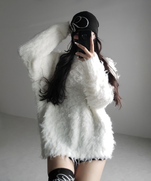 me+em select(ミームセレクト)の「【 2color 】オーバーサイズルーズシャギーニットプルオーバー/ oversize loose shaggy knit pullover(ニット/セーター・レディース・ホワイト/ブラック・FREE)」の11枚目の写真