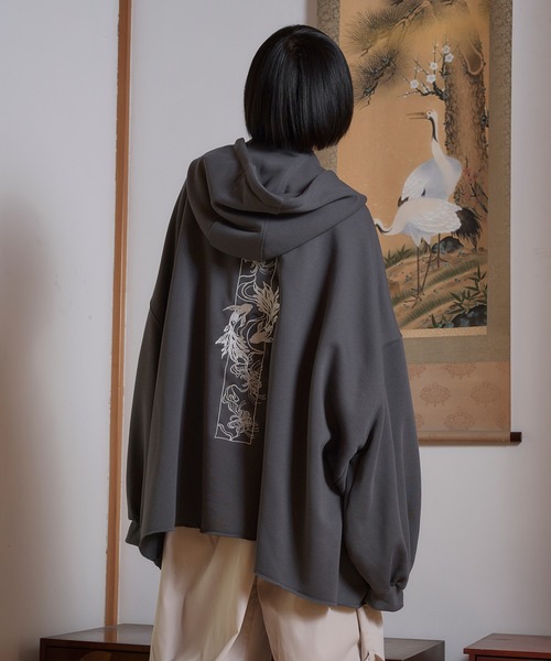 狐独（コドク）の「狐刺繍ビックジップフーディー（パーカー・メンズ・ブラウン系/ブラック/ダークグレー/ブラック系・MEDIUM/LARGE）」の8枚目の写真