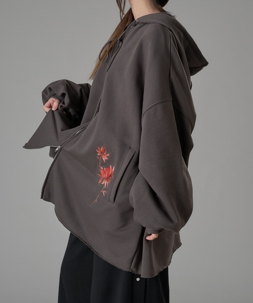 狐独（コドク）の「狐刺繍ビックジップフーディー（パーカー）」 - WEAR