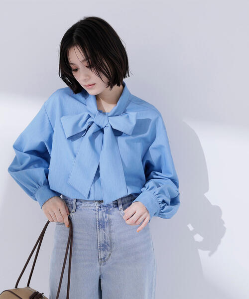 NATURAL BEAUTY BASIC（ナチュラルビューティーベーシック）の「◇シャンブレーボウタイブラウス（シャツ/ブラウス・レディース・ブルー/ネイビー・FREE）」の8枚目の写真