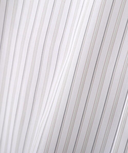 human woman（ヒューマンウーマン）の「◆先染めストライプスタンドフリルブラウス（シャツ/ブラウス・レディース・チャコールグレー/ブルー系その他3・MEDIUM）」の6枚目の写真