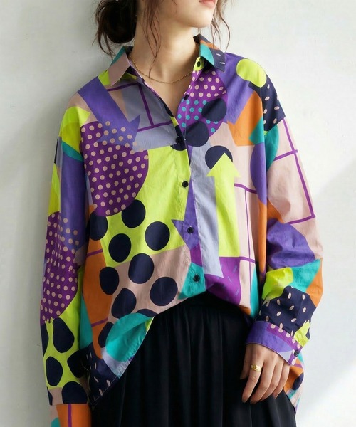 antiqua(アンティカ)の「幾何学柄 シャツ(シャツ/ブラウス・レディース・その他・ONESIZE)」の1枚目の写真