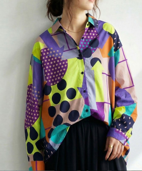antiqua(アンティカ)の「幾何学柄 シャツ(シャツ/ブラウス・レディース・その他・ONESIZE)」の5枚目の写真