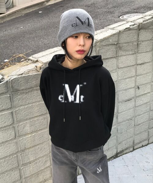MUCENT(ムセント)の「スプレーロゴフードパーカー 男女共用 (4カラー)(パーカー・レディース・ネイビー/グレー/ブラック/スカイブルー・S/L)」の5枚目の写真