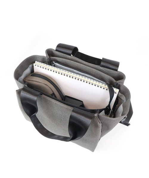 Un coeur（アンクール）の「【Un coeur/アンクール】2WAY SQUARE TOTE / ツーウェイ スクエア トート　TORO2 / K905079（トートバッグ・メンズ・ネイビー/ブラック・FREE）」の6枚目の写真