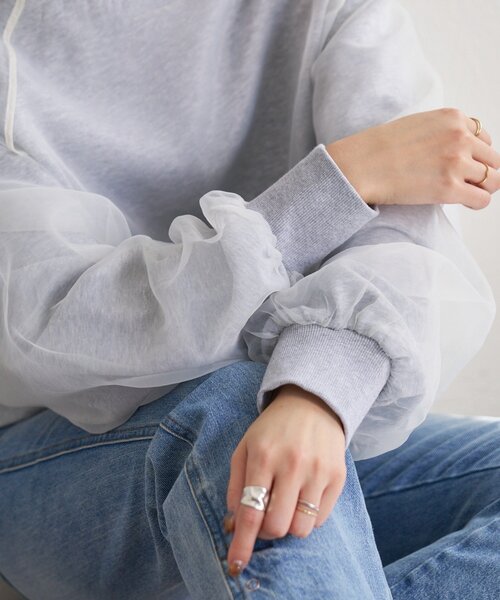 Kastane(カスタネ)の「【一部店舗限定】B オーガンジーレイヤードスウェット(スウェット・レディース・ライトグレー/ピンク/アイボリー・FREE)」の12枚目の写真