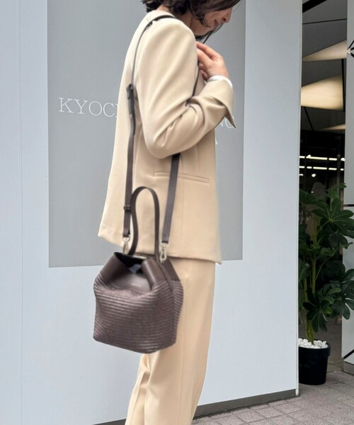 LORISTELLA（ロリステッラ）の「【LORISTELLA/ロリステッラ】キューブワンハンドル雑材コンビバッグ（ショルダーバッグ・レディース・ブラウン/ベージュ・FREE）」の10枚目の写真