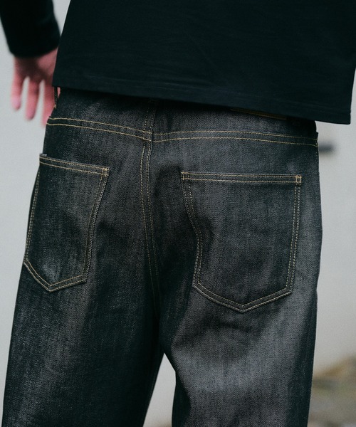 Regen Glanz(レーゲングランツ)の「selveage button fly straight denim pants / セルビッジボタンフライストレートデニムパンツ(デニムパンツ・メンズ・インディゴブルー/ブラック・LARGE/SMALL/MEDIUM)」の16枚目の写真