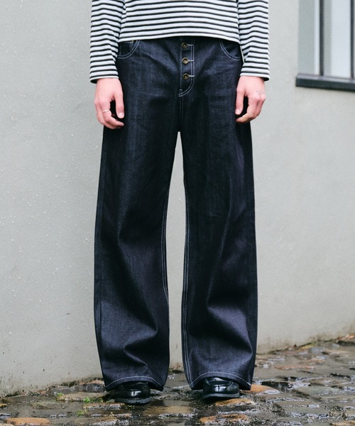 Regen Glanz(レーゲングランツ)の「selveage button fly straight denim pants / セルビッジボタンフライストレートデニムパンツ(デニムパンツ・メンズ・インディゴブルー/ブラック・LARGE/SMALL/MEDIUM)」の17枚目の写真