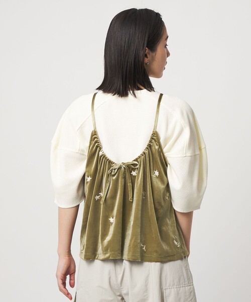 CITEN（シテン）の「＜CITEN＞ベロアエンブロイダリーカットキャミソール（キャミソール・レディース・オリーブ/ダークグリーン・FREE）」の3枚目の写真