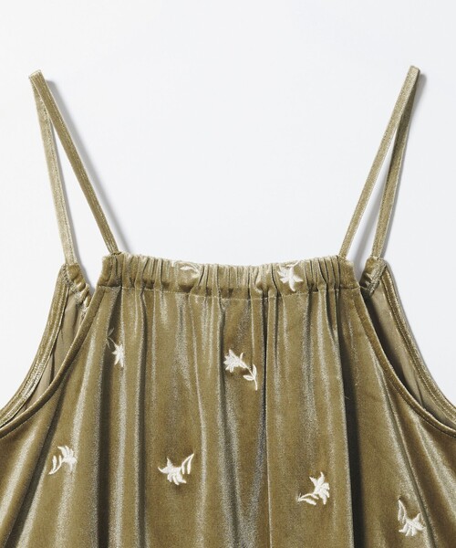 CITEN（シテン）の「＜CITEN＞ベロアエンブロイダリーカットキャミソール（キャミソール・レディース・オリーブ/ダークグリーン・FREE）」の13枚目の写真