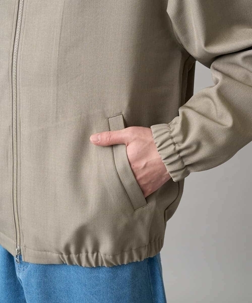 a.v.v（アーヴェヴェ）の「ジップアップスタンドカラーブルゾン（その他アウター・メンズ・ベージュ・46/48）」の13枚目の写真