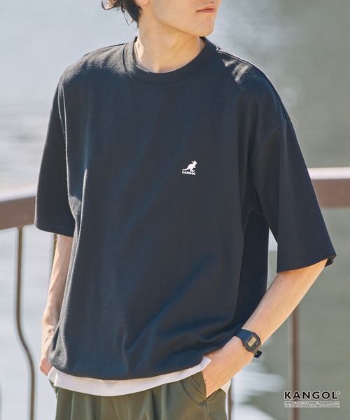 KANGOL(カンゴール)の「KANGOL/カンゴール 別注 ロゴ ワンポイント刺繍 ドローコード ルーズシルエット半袖Tシャツ<UVカット/イージーケア>(Tシャツ/カットソー・メンズ・グレイッシュベージュ/ブラック/オフホワイト/ホワイト系/グリーン系/ダークブラウン/ダークネイビー/ライトグレー/ブラック系/ダークグレー・L/M/S)」の3枚目の写真