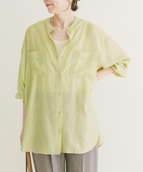ITEMS URBANRESEARCH（アイテムズ アーバンリサーチ）の「シアーバンドカラーシャツ（シャツ/ブラウス・レディース・ピンク/ゴールド/ブラック/ブルー/グリーン系その他・FREE）」の2枚目の写真