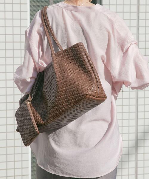 ITEMS URBANRESEARCH（アイテムズ アーバンリサーチ）の「シアーバンドカラーシャツ（シャツ/ブラウス・レディース・ピンク/ゴールド/ブラック/ブルー/グリーン系その他・FREE）」の17枚目の写真