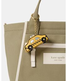 kate spade new york | チャームド オン ア ロール タクシー バッグ チャーム(キーホルダー)
