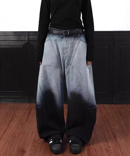 Ressaca(レサーカ)の「グラデーションワイドデニムパンツ(デニムパンツ・メンズ・ブルー・M/L/XL)」の5枚目の写真