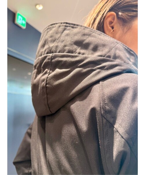 BROOKS BROTHERS(ブルックスブラザーズ)の「Brooks Brothers × SIERRA DESIGNS コットン/ポリエステル ウィメンズマウンテンパーカー(マウンテンパーカー・レディース・ブラック/ベージュ・SMALL/LARGE/MEDIUM)」の18枚目の写真