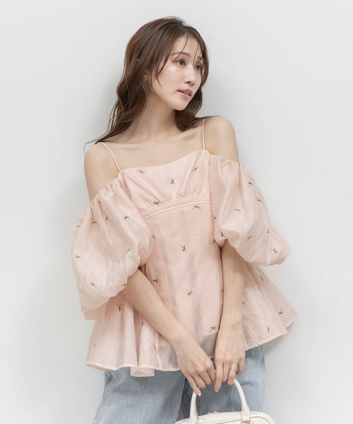 RANDA（ランダ）の「3WAY ギャザーペプラムトップス（シャツ/ブラウス・レディース・ピンク/アイボリー・1/0）」の2枚目の写真