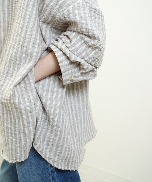 gossara(ゴサラ)の「オーバーサイズストライプシャツ(シャツ/ブラウス・レディース・ブルー/ブラウン・FREE)」の8枚目の写真
