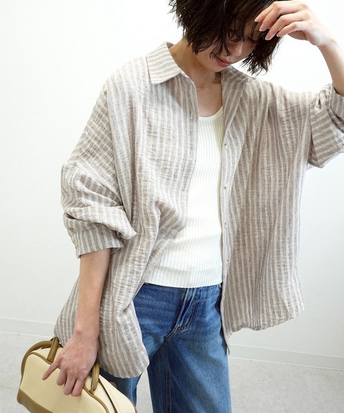 gossara(ゴサラ)の「オーバーサイズストライプシャツ(シャツ/ブラウス・レディース・ブルー/ブラウン・FREE)」の9枚目の写真