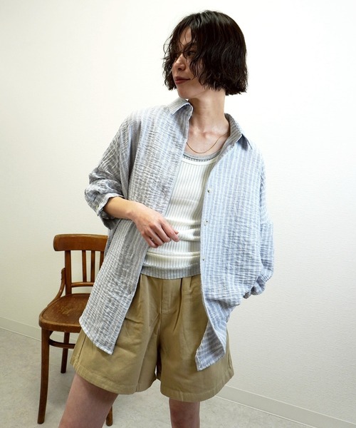 gossara(ゴサラ)の「オーバーサイズストライプシャツ(シャツ/ブラウス・レディース・ブルー/ブラウン・FREE)」の14枚目の写真