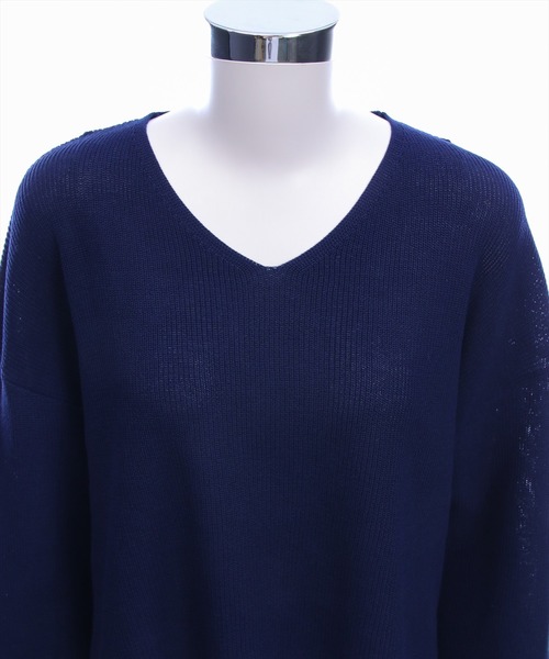 CLEAR BASIC（クリアベーシック）の「Vネックオーバーニットトップス（ニット/セーター・レディース・レッド/ネイビー/アイボリー/イエロー系その他/ブラック・F）」の12枚目の写真