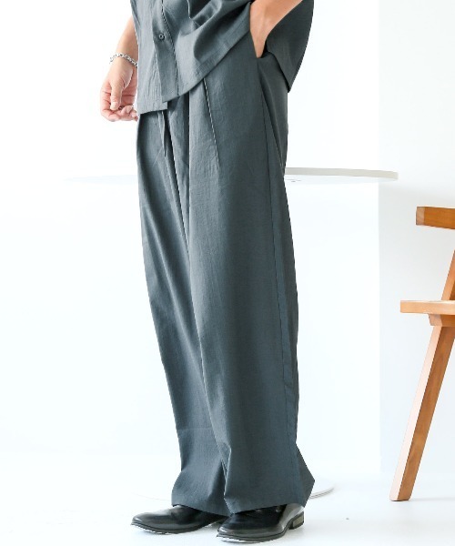 LUXSTYLE(ラグスタイル)の「リラックスワイドテーパードパンツ(スラックス・メンズ・ブラック/ブルーグレー・L/M)」の2枚目の写真