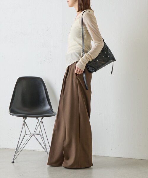 goocy(グーシー)の「コンパクトフーディーロンT(Tシャツ/カットソー・レディース・ブラック/チャコールグレー/アイボリー/ホワイト/グレー・FREE)」の18枚目の写真