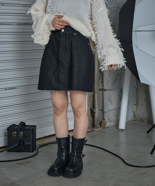 goocy(グーシー)の「デニムミニスカパン(スカート・レディース・ブラック/ブルー・MEDIUM/SMALL)」の3枚目の写真