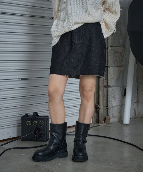 goocy(グーシー)の「デニムミニスカパン(スカート・レディース・ブラック/ブルー・MEDIUM/SMALL)」の4枚目の写真