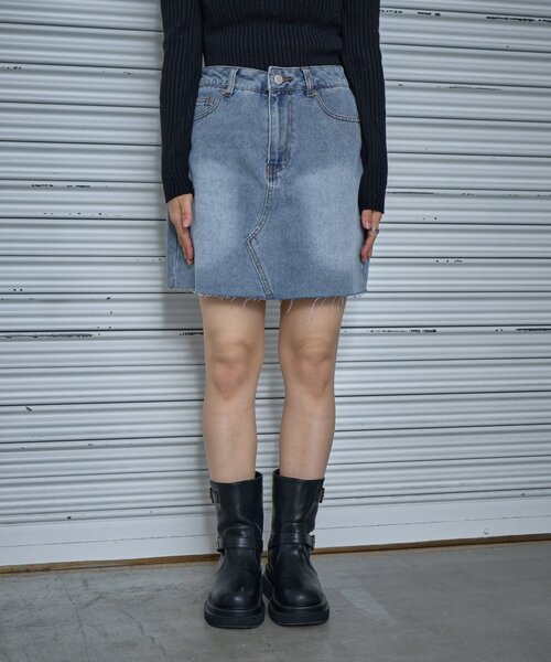 goocy(グーシー)の「デニムミニスカパン(スカート・レディース・ブラック/ブルー・MEDIUM/SMALL)」の22枚目の写真