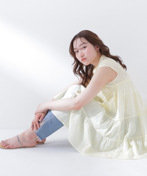 NATURAL BEAUTY BASIC（ナチュラルビューティーベーシック）の「ティアードミニワンピース（ワンピース・レディース・イエロー/ブルー系その他/ブラック・FREE）」の3枚目の写真