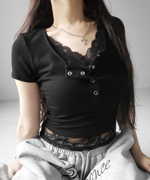 me+em select(ミームセレクト)の「【 3color 】レースレイヤードヘンリーネックスクエア半袖Tシャツ / lace layered henley neck square short sleeve T-shirt(Tシャツ/カットソー・レディース・ホワイト/ブラック/グレー・FREE)」の17枚目の写真