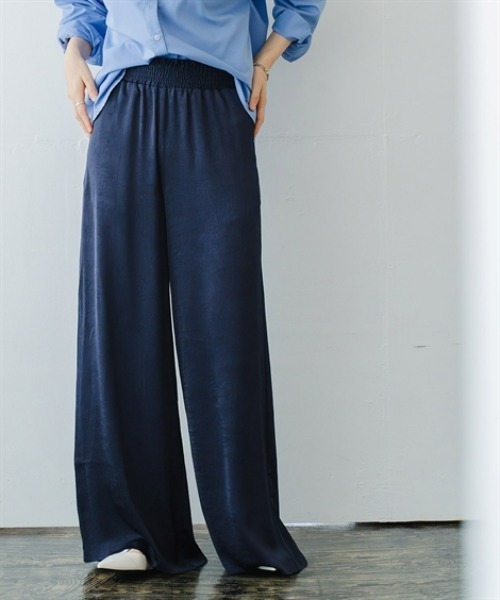 Maison INNESS(メゾンアイネス)の「シャイニーサテンクラック柄ワイドパンツ(その他パンツ・レディース・ネイビー/ベージュ/ブラウン・5L/4L/3L/LL/L/M/S)」の3枚目の写真