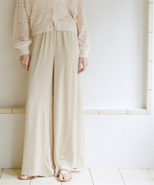 Maison INNESS(メゾンアイネス)の「シャイニーサテンクラック柄ワイドパンツ(その他パンツ・レディース・ネイビー/ベージュ/ブラウン・5L/4L/3L/LL/L/M/S)」の8枚目の写真