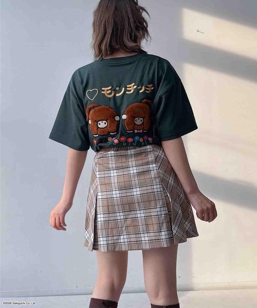 AS KNOW AS plus(アズノゥアズプラス)の「◯アクリルキーホルダー付き モンチッチ半袖Tシャツ【 Monchhichi / モンチッチ 】(Tシャツ/カットソー・レディース・オートミール/グリーン/オフホワイト/チャコールグレー/ネイビー系/アイボリー系/ダークグリーン系/ホワイト系/グレー系/ピンク系・FREE)」の21枚目の写真