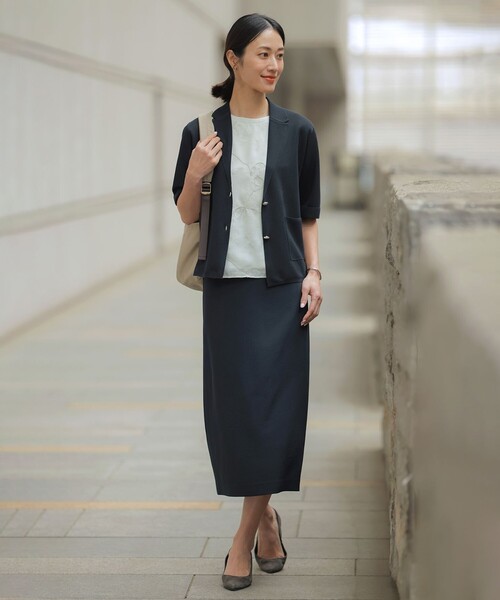 J.PRESS Ladies(J.プレス レディス)の「【セットアップ対応】Light ジョーゼット ナロー スカート(スカート・レディース・ベージュ系/ブラック系/ネイビー系・XS/S)」の5枚目の写真