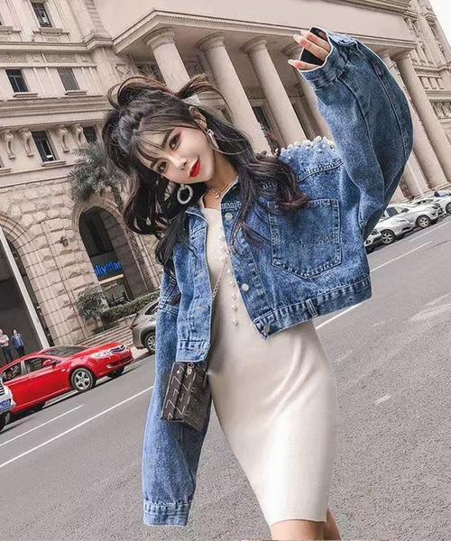AsheKsha(アシクシャ)の「ルーズフィットのショート丈デニムジャケット(デニムジャケット・レディース・ブルー/ブラック・S/M)」の4枚目の写真