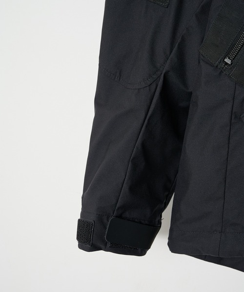 D-VEC（ディーベック）の「【D-VEC】WINDSTOPPER BY GORE-TEX LABS 30DY/TR2 3L MA1 BLOUSON（ブルゾン・メンズ・ブラック/グレー・2/1）」の9枚目の写真