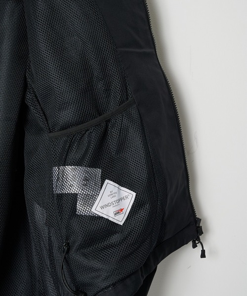 D-VEC（ディーベック）の「【D-VEC】WINDSTOPPER BY GORE-TEX LABS 30DY/TR2 3L MA1 BLOUSON（ブルゾン・メンズ・ブラック/グレー・2/1）」の17枚目の写真