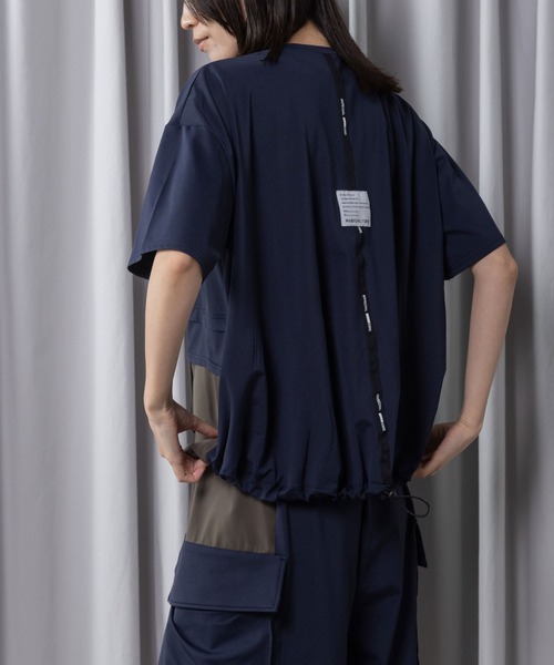 MARECHAL TERRE（マルシャルテル）の「【機能素材】ラッシュガードポケットTシャツ（Tシャツ/カットソー・レディース・ブラック/チャコールグレー/ライトグレー/ネイビー・MEDIUM）」の6枚目の写真