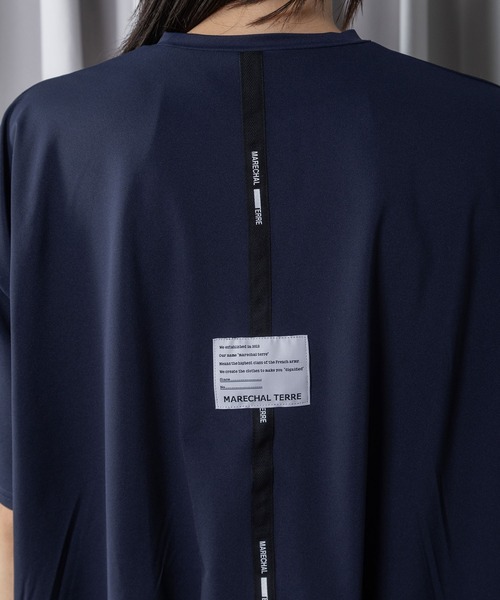 MARECHAL TERRE（マルシャルテル）の「【機能素材】ラッシュガードポケットTシャツ（Tシャツ/カットソー・レディース・ブラック/チャコールグレー/ライトグレー/ネイビー・MEDIUM）」の14枚目の写真