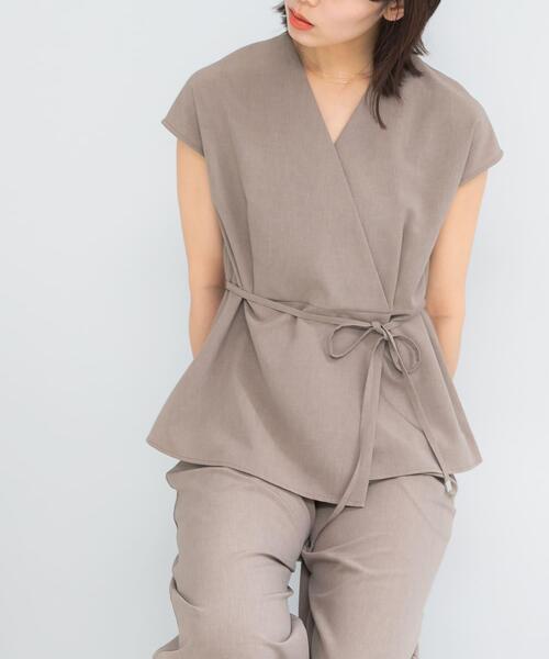 URBAN RESEARCH ROSSO WOMEN(アーバンリサーチ ロッソ)の「『WEB/一部店舗限定』吸水速乾 接触冷感セットアップ(セットアップ・レディース・モカ/ネイビー/ライトベージュ・FREE)」の4枚目の写真