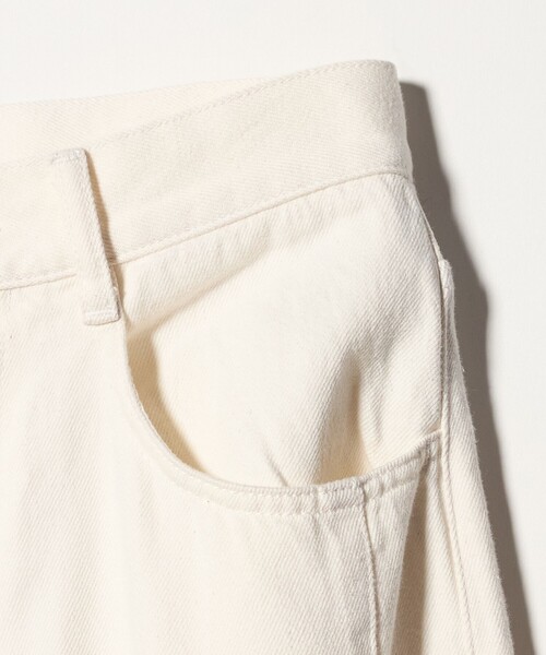 BEAUTY&YOUTH UNITED ARROWS(ビューティーアンドユースユナイテッドアローズ)の「ライトオンス ワイド デニムパンツ(デニムパンツ・レディース・オフホワイト/ライトブルー・M/S/XS)」の18枚目の写真