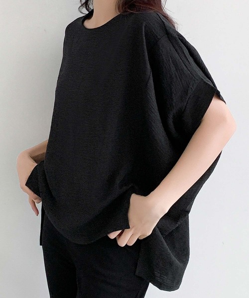 LOWO(ロワ)の「ドルマンスリーブイレギュラーヘム半袖Tシャツ(Tシャツ/カットソー・レディース・ブラック/オフホワイト・FREE)」の8枚目の写真