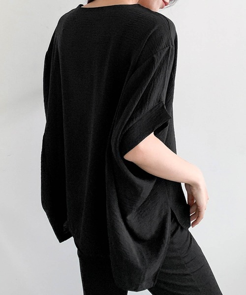 LOWO(ロワ)の「ドルマンスリーブイレギュラーヘム半袖Tシャツ(Tシャツ/カットソー・レディース・ブラック/オフホワイト・FREE)」の9枚目の写真