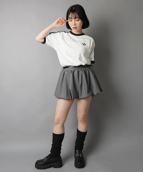 SPINNS(スピンズ)の「バルーンミニスカート/ベルト付き/インナーパンツ付き(スカート・レディース・グレー/ブラック・ONESIZE)」の5枚目の写真