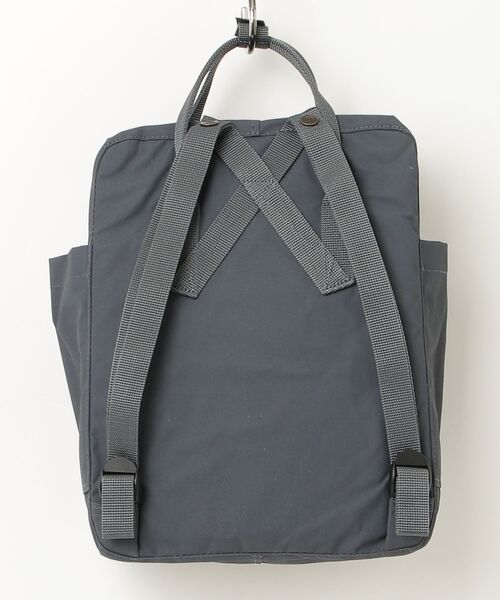 Fjallraven Kanken（フェールラーベンカンケン）の「FJALLRAVEN Kanken フェールラーベン カンケン バックパック（バックパック/リュック・レディース・グレー系2/グレー系1/ブラック/ミント/ネイビー/ロイヤルブルー/ダークグレー・FREE）」の14枚目の写真